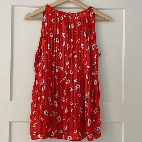 NWT! Rachel Zoe Pleated Sleeveless Floral Blouse - Picture 3 of 6